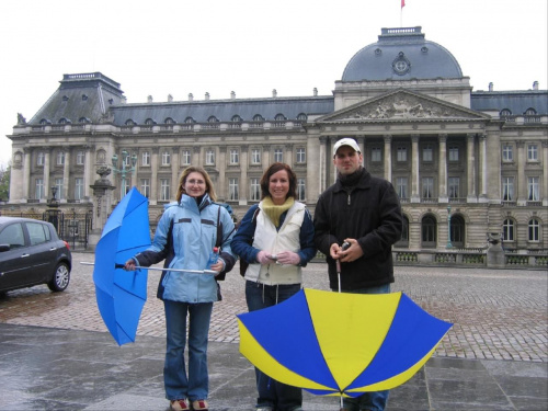 Bruksela, zimno i deszczowo, ale zawsze miło, pod Pałacem Królewskim #Ren #Loreley #Trier #Koblencja #Mosela #Bruksela #Niemcy #Belgia