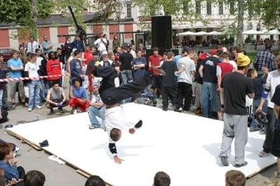 BreakDance - Hip-hop