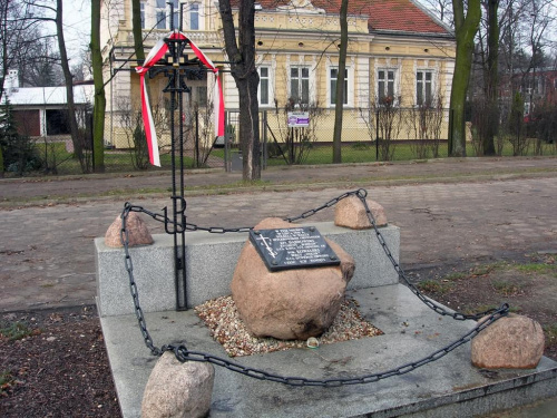 pomnik przy ul Krakowskiej