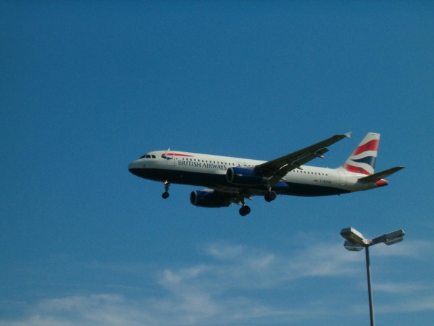 British Airways nad Genewą// nie ma to jak boeingi 25 metrów nad głową :D