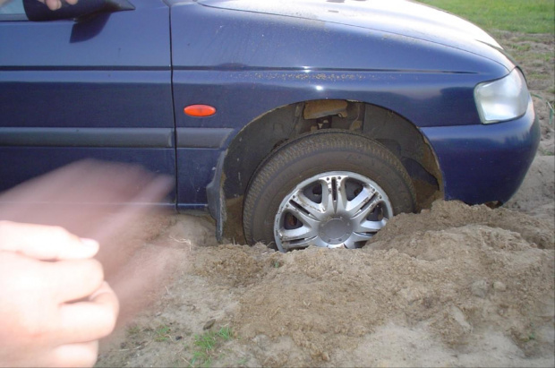 wypad nad rzekę - można się czasami nieźle wkopać - lato 2006r
fot. Seed