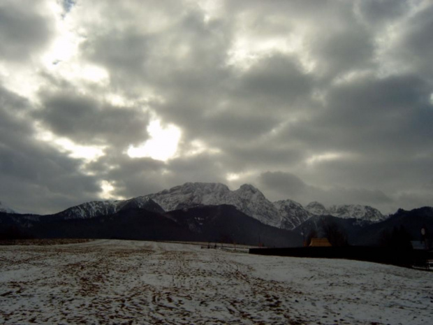 tatry #tatry #góryśnieg #widoki #drzewa