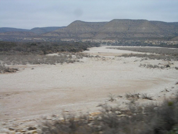 Texas, trasa wdłuż granicy USA od pólnocnego zachodu do Laredo