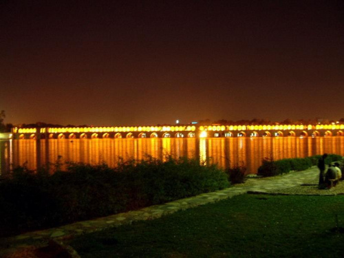Isfahan, most Sioseh ("33 przesla") na rzece Zayandeh. #Iran #Persja