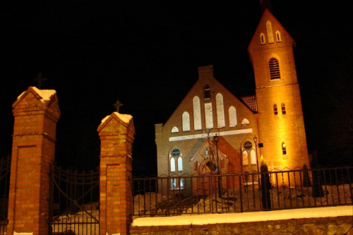 Kościółek w Leśniewie