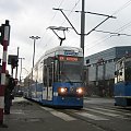 Protram 205WrAs #2701 na ulicy Oławskiej. Jest to pierwszy tego typu tramwaj we Wrocławiu oraz pierwszy wrocławski tramwaj niskopodłogowy.