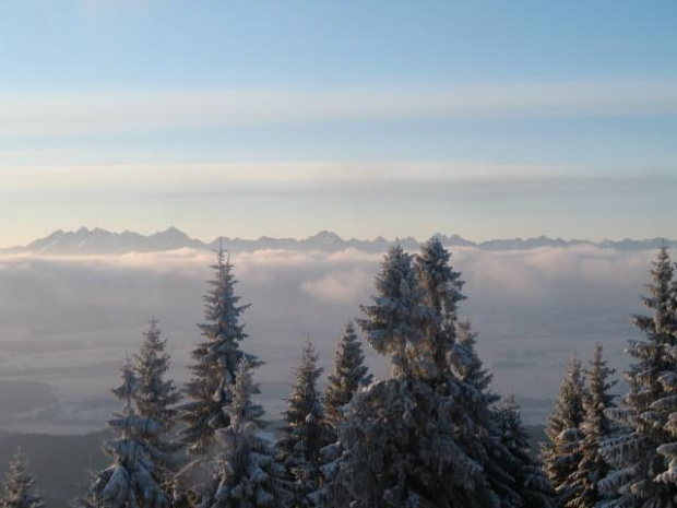 Wyjazd na Turbacz 2007;Tatry się wyłaniają