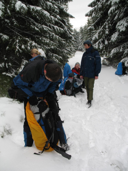 Wyjazd na Turbacz 2007; wędrówka na Turbacz z przewodniczką- Magdą :)