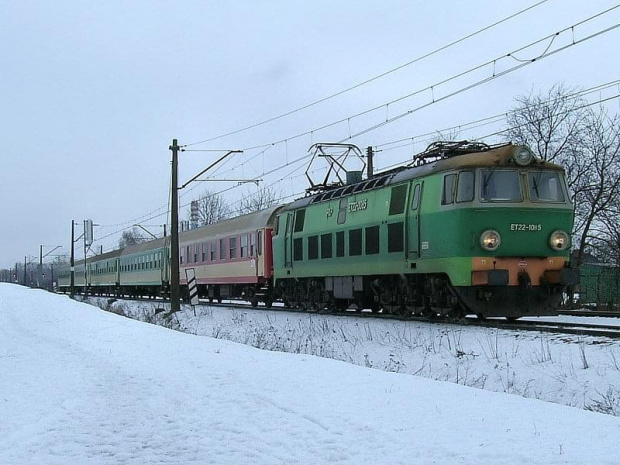 Lubelski Byk ET22-1085 z pociągiem pośp. ''San'' Rel. Przemysl-Warszawa Zach.